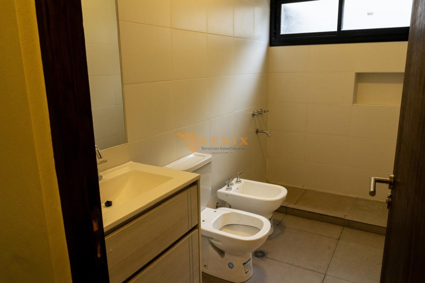 CASA EN VENTA VIA AURELIA