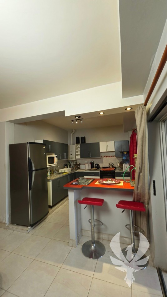 CASA DE 2 DORMITORIOS EN VENTA EN ESTACION ALVARADO | MASTER SUITE, QUINCHO Y PISCINA