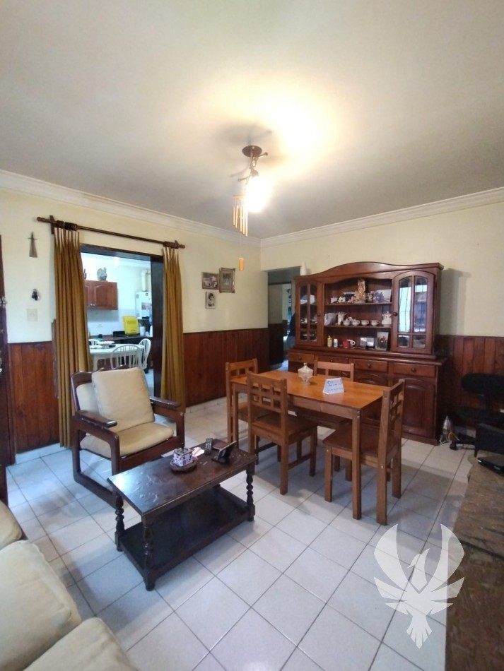DEPATAMENTO EN VENTA - 2 DORMITORIOS + COCHERA