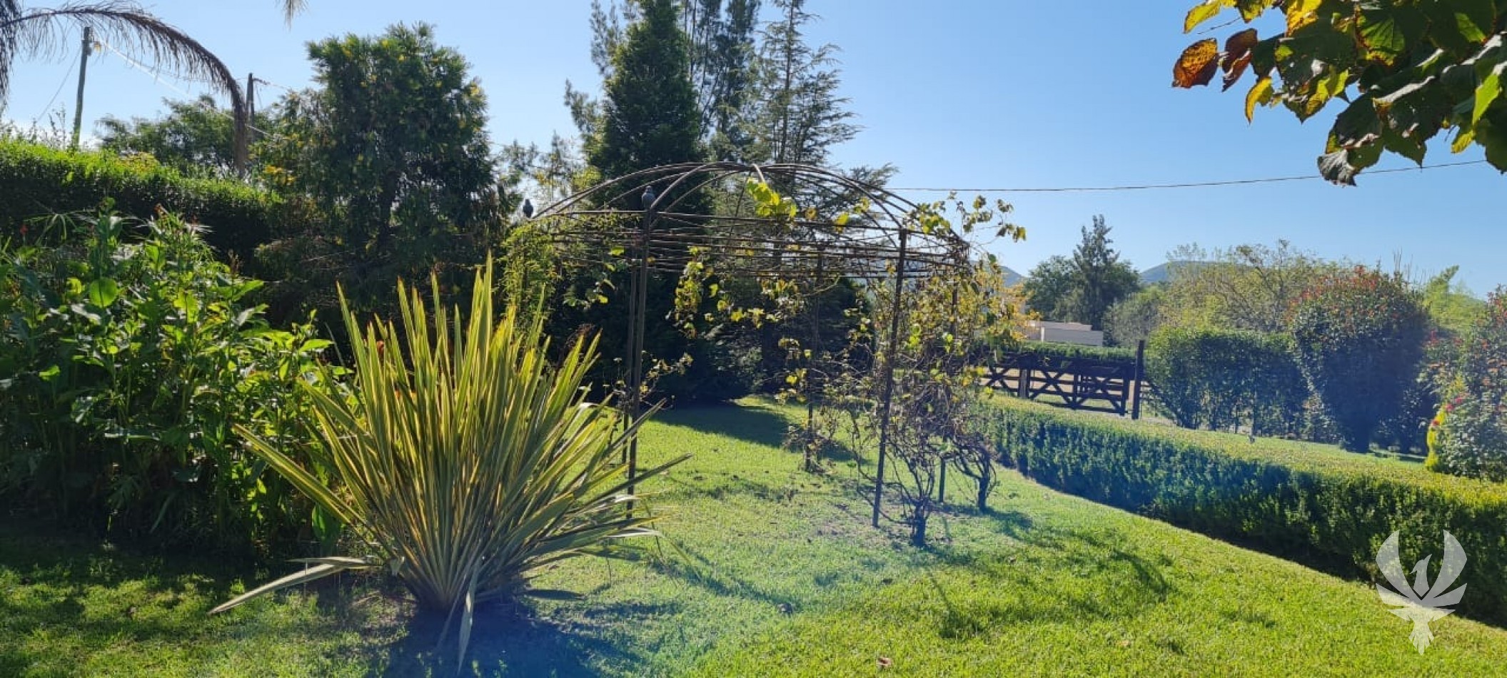 CASA EN VENTA O ALQUILER EN CLUB DE CAMPO SANTA APOLONIA - APTA CREDITO