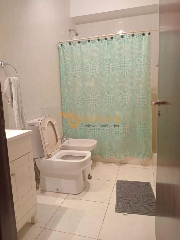 CASA EN VENTA - ESTACION ALVARADO