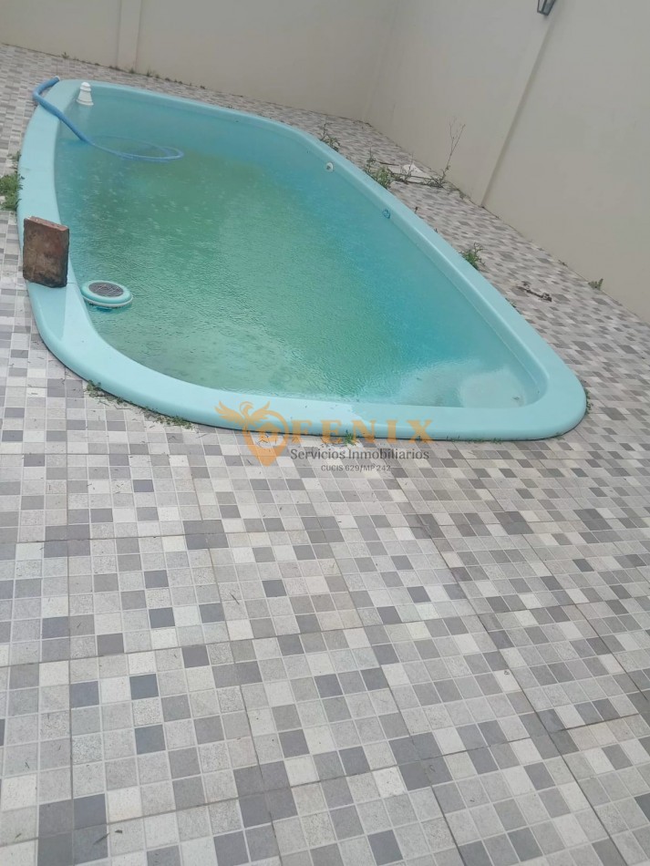 CASA EN VENTA - ESTACION ALVARADO
