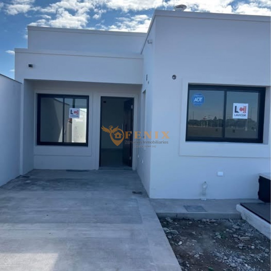 CASA EN VENTA VIA AURELIA
