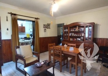 DEPATAMENTO EN VENTA - 2 DORMITORIOS + COCHERA