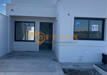 CASA EN VENTA VIA AURELIA